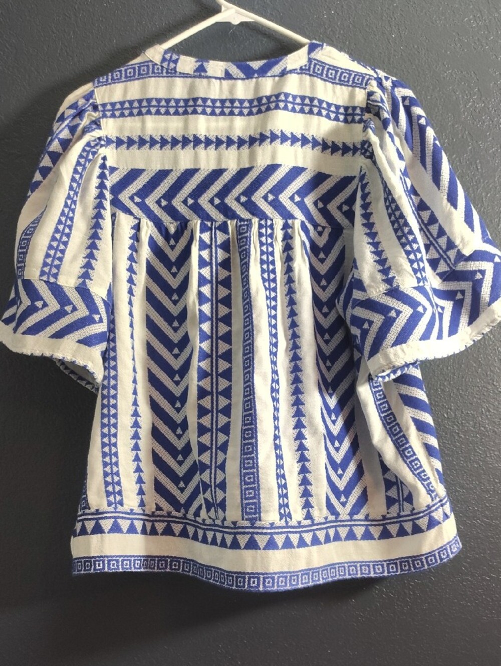 Old Navy Blue and White Geometric Peasant Boho Top Size Medium - Picture 3 of 4